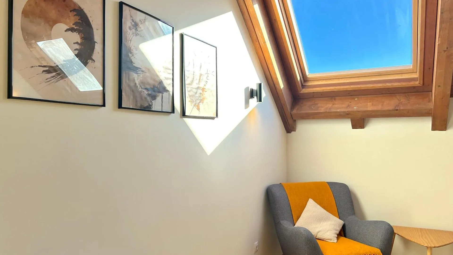 Atic Lluminos I Familiar By Rural D'Aneu Apartment Esterri D'Aneu Spain